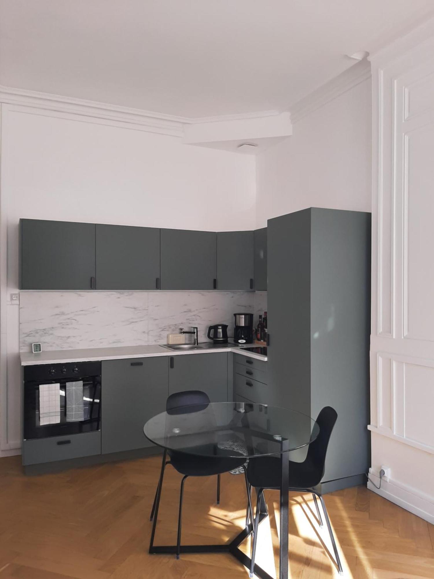 Haussmannien Renove Et Climatise, Centre De Apartment *